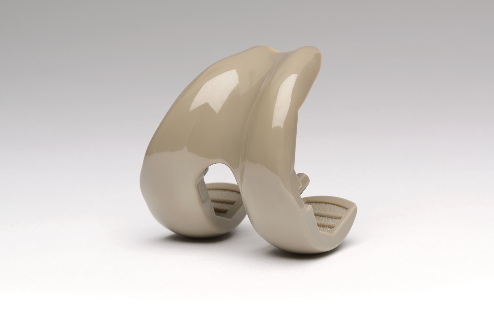その他 PBM Healing ORTHO Maxx Orthopedics, in Partnership with Invibio Biomaterial